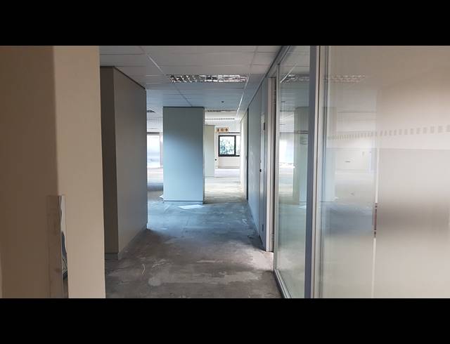 664M² OFFICE TO LET IN TYGER VALLEY